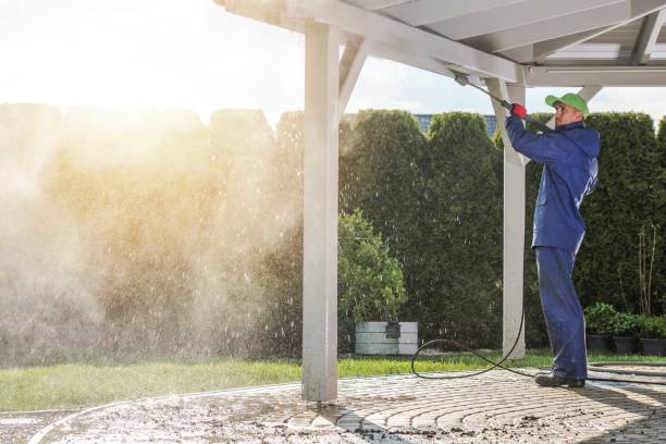 Professional Pressure Washing Services in Englewood, TN